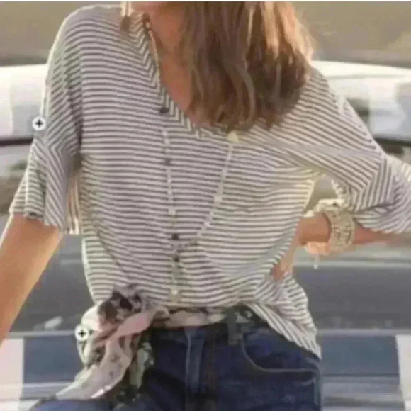 CAbi Skipper Flutter Sleeve Tee - Picture 1 of 6